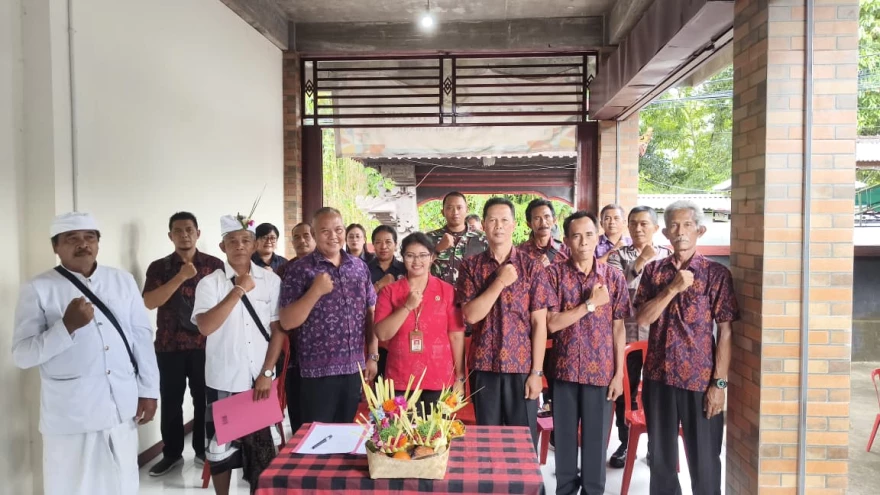 ACARA PENGAMBILAN SUMPAH DAN JANJI ANGGOTA BPD ANTAR WAKTU DESA PITRA